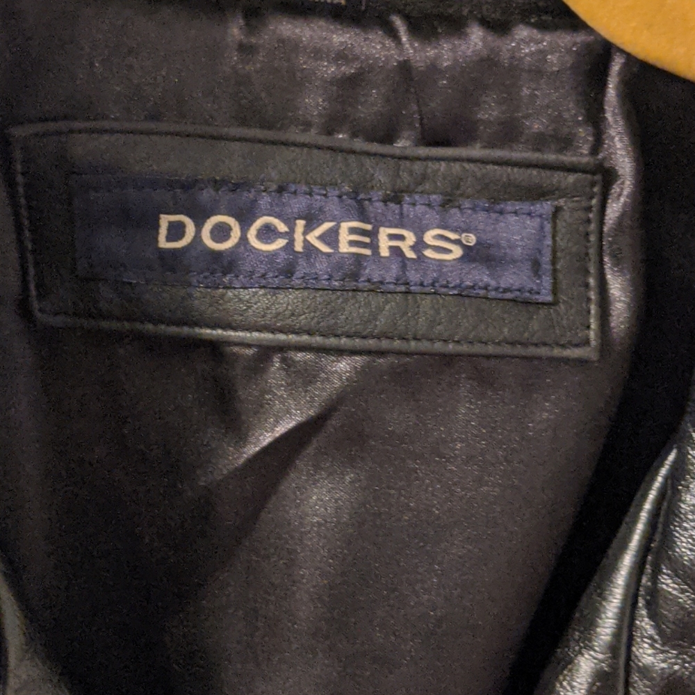 Ladies Leather Jacket - Picture 2 of 5